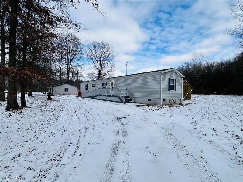 10175 Oyster Road, Alliance, OH 44601 Photo 2