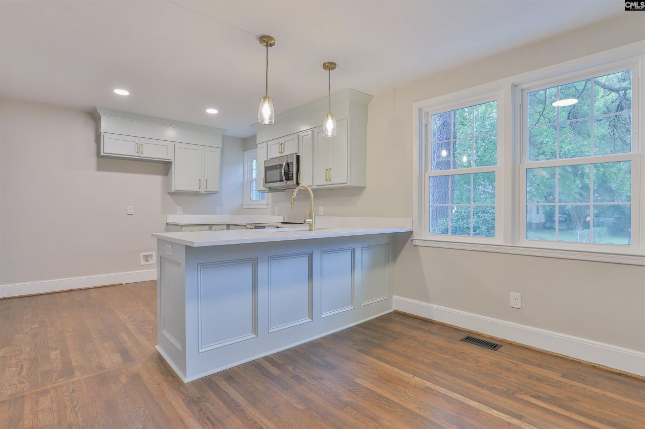 1740 Sunnyside Drive  Photo 11