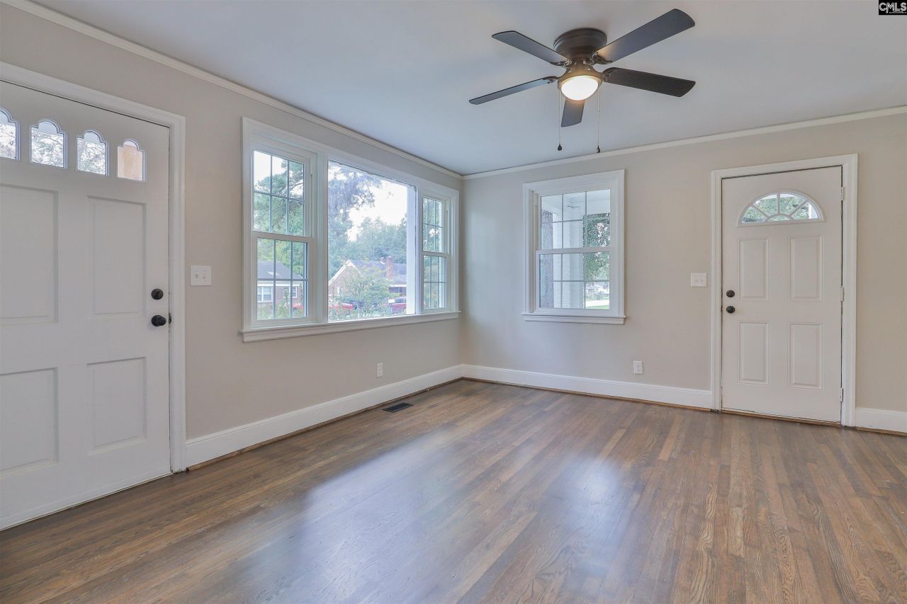 1740 Sunnyside Drive  Photo 7