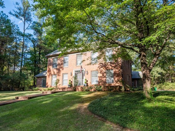 1600 Seminole Dr, Columbus, MS 39705