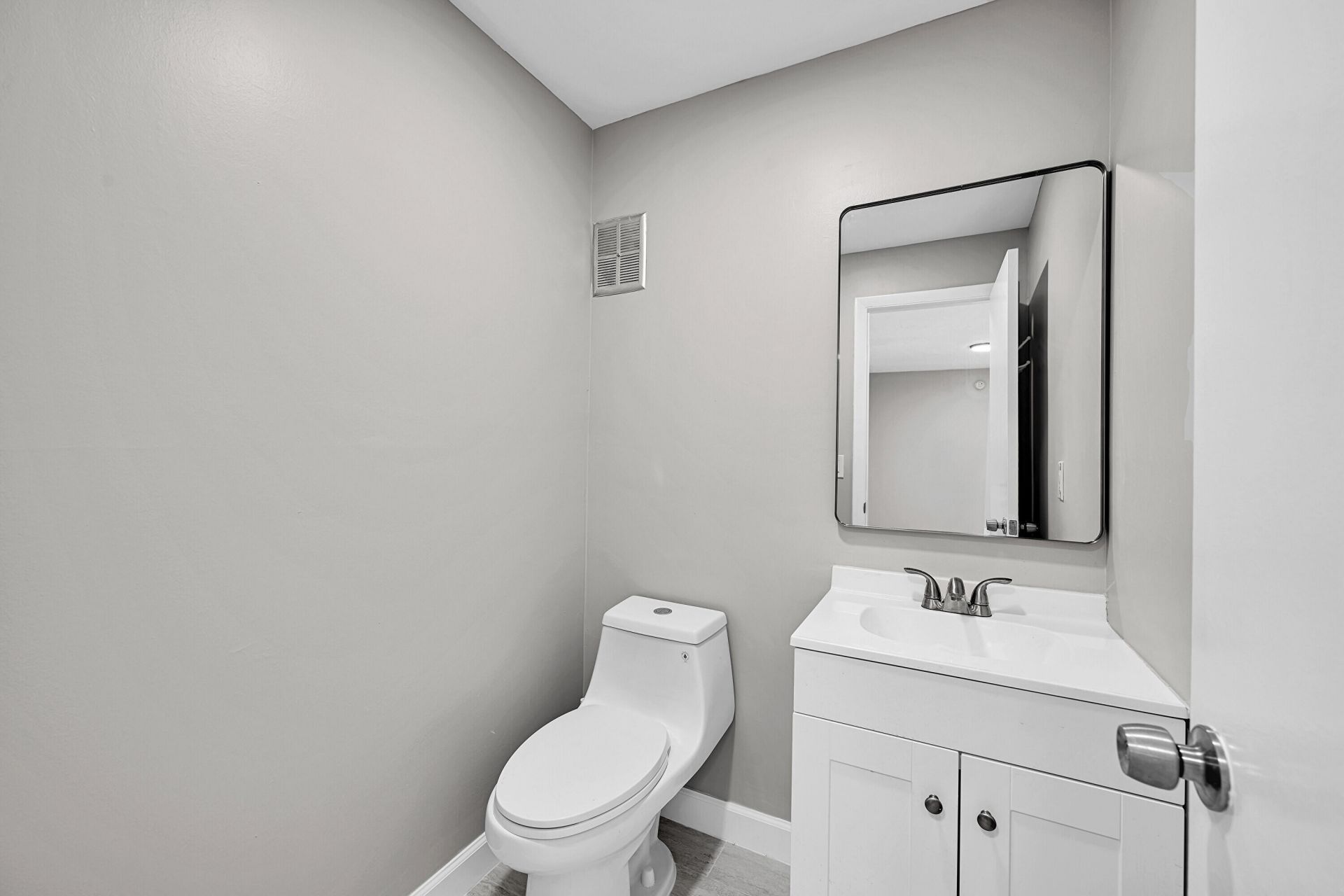 7000 NW 17th Street, Unit 420, Plantation, FL 33313 Photo