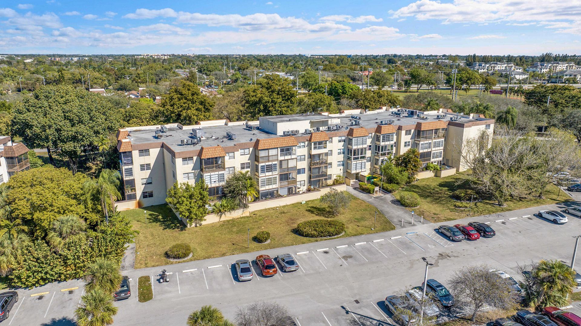 7000 NW 17th Street, Unit 420, Plantation, FL 33313 Photo