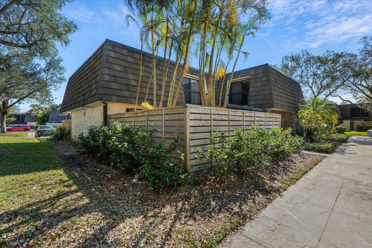 1124 11th Terrace, Palm Beach Gardens, FL 33418 Photo