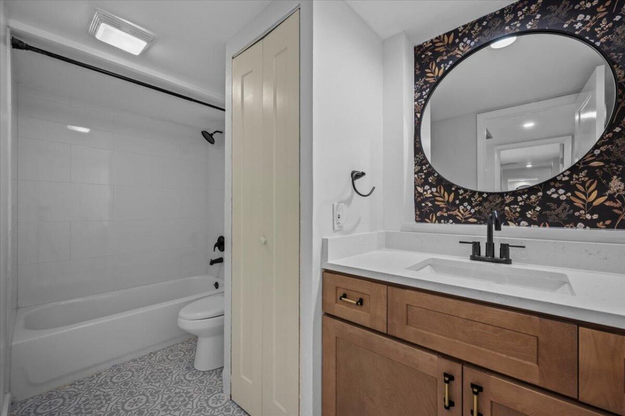 1124 11th Terrace, Palm Beach Gardens, FL 33418 Photo