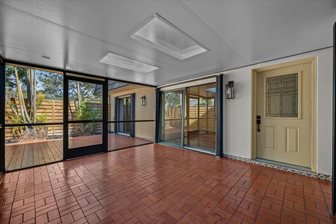 1124 11th Terrace, Palm Beach Gardens, FL 33418 Photo