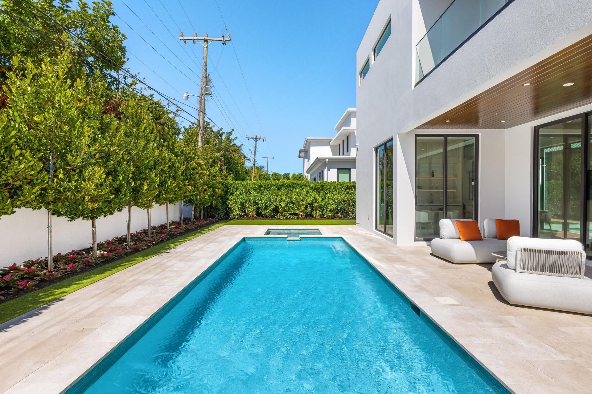 1051 NE 2nd Terrace, Boca Raton, FL 33432 Photo