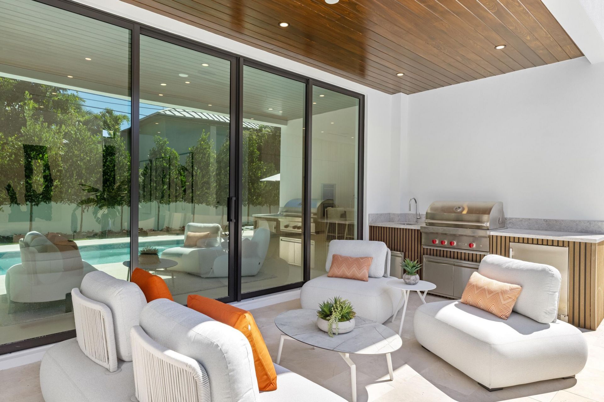 1051 NE 2nd Terrace, Boca Raton, FL 33432 Photo