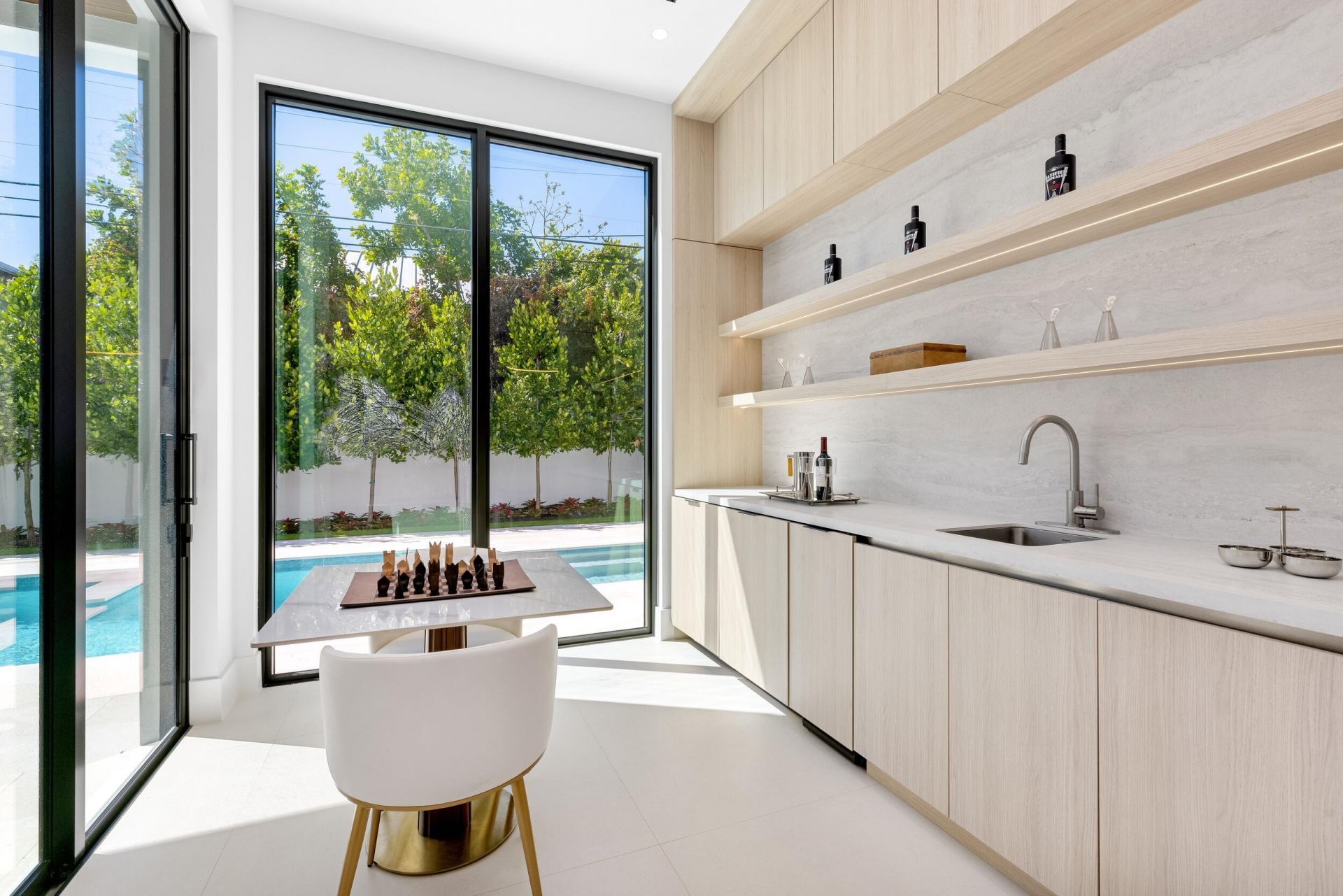 1051 NE 2nd Terrace, Boca Raton, FL 33432 Photo