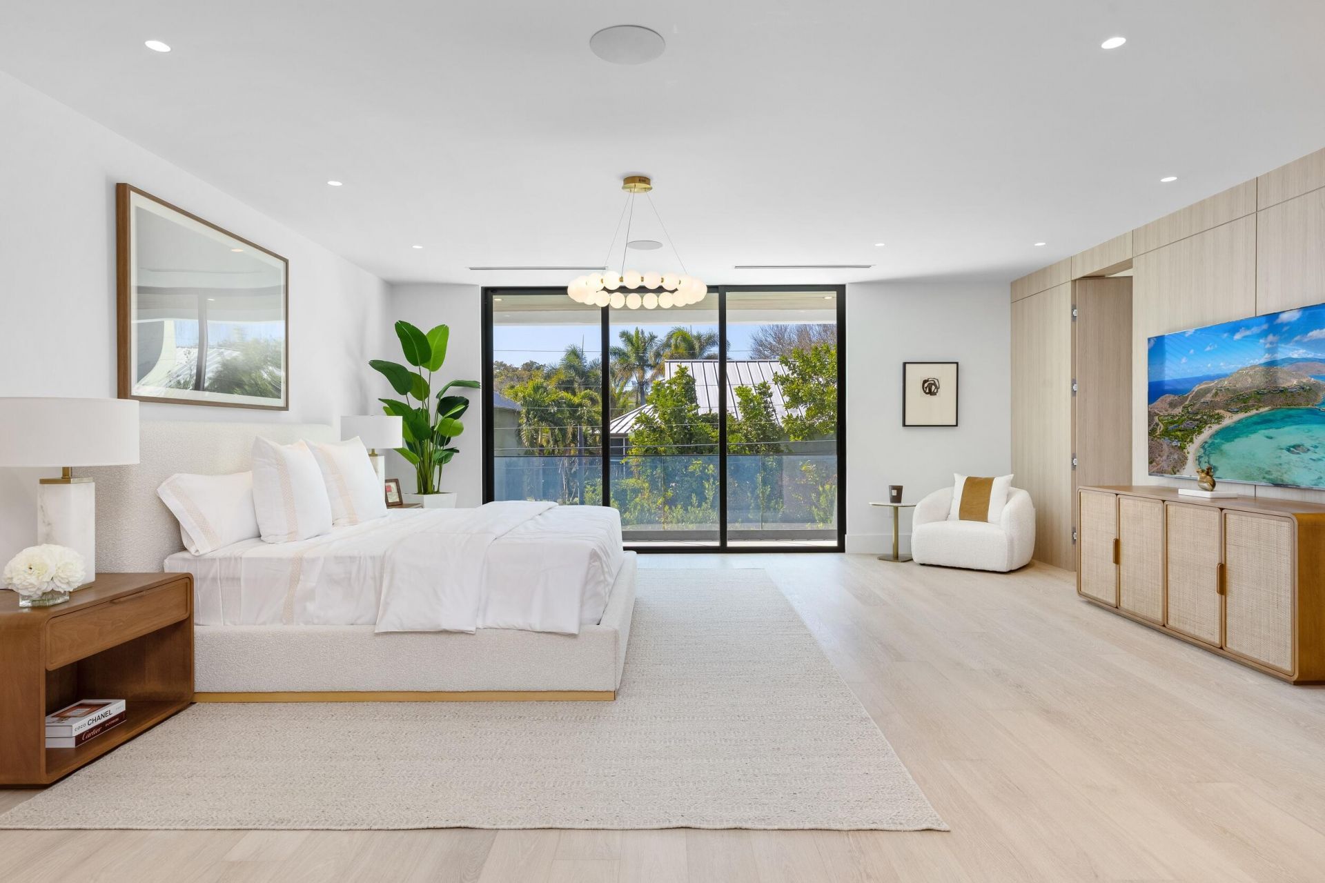 1051 NE 2nd Terrace, Boca Raton, FL 33432 Photo