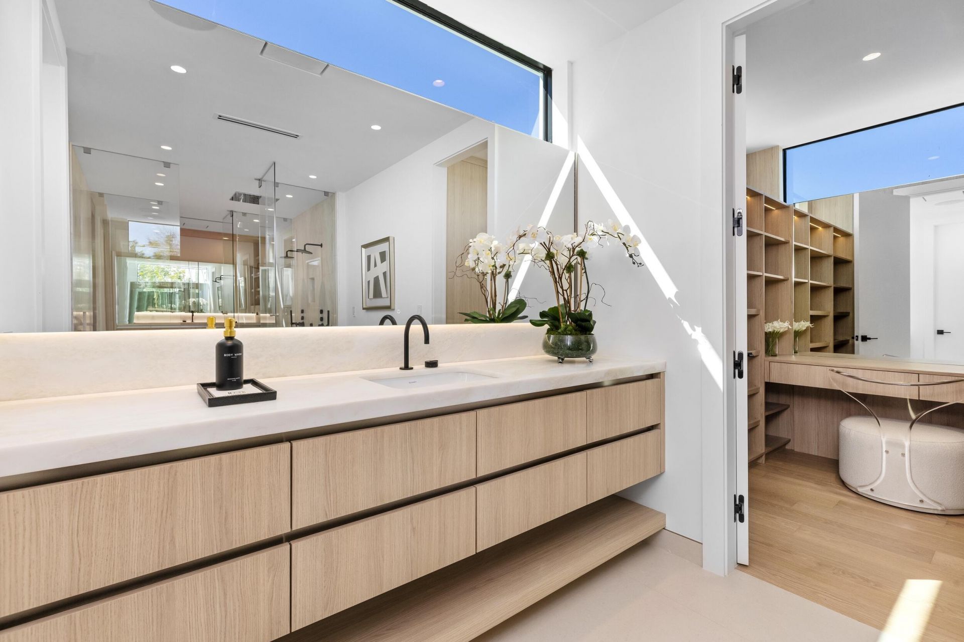 1051 NE 2nd Terrace, Boca Raton, FL 33432 Photo