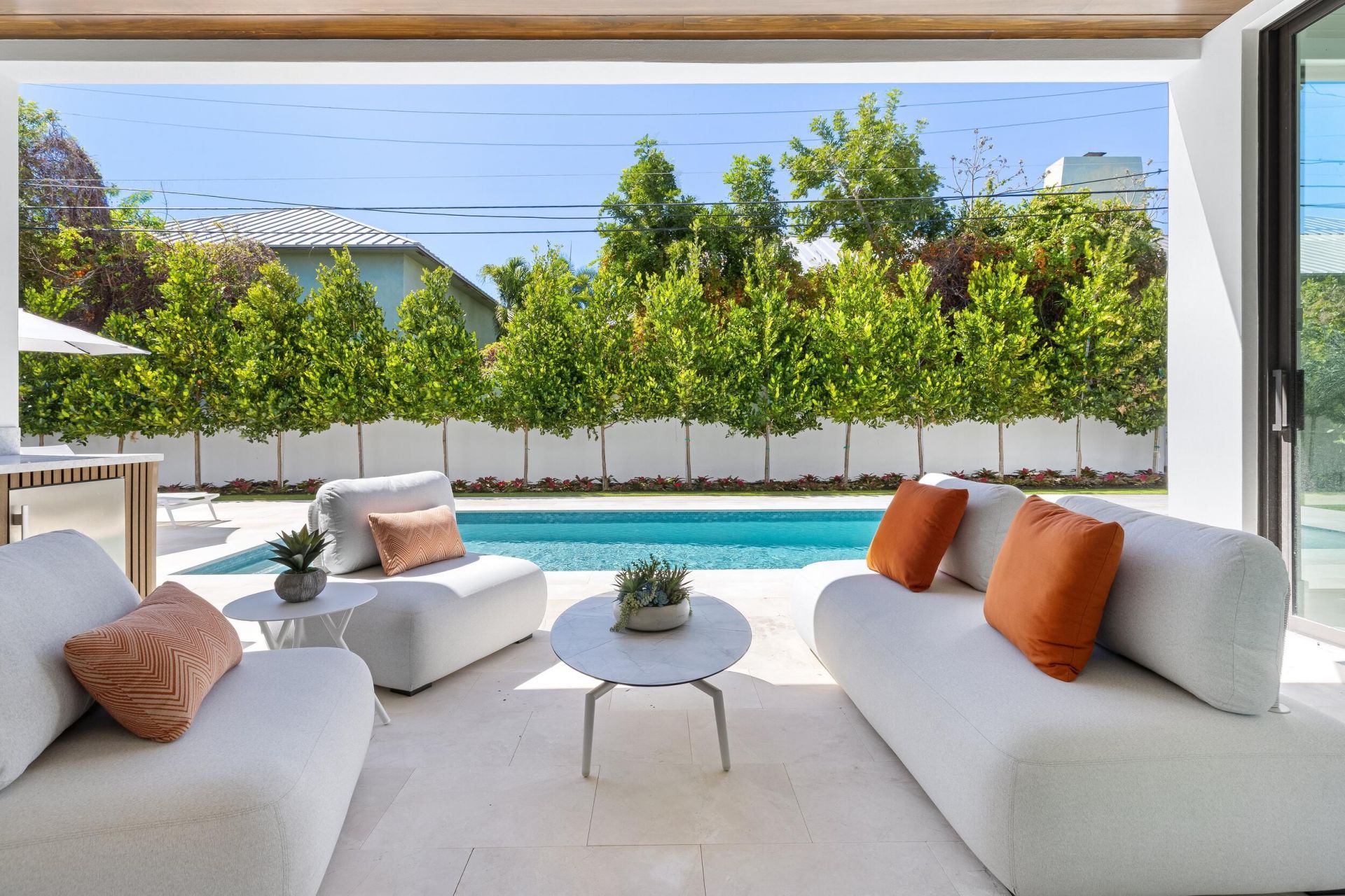 1051 NE 2nd Terrace, Boca Raton, FL 33432 Photo