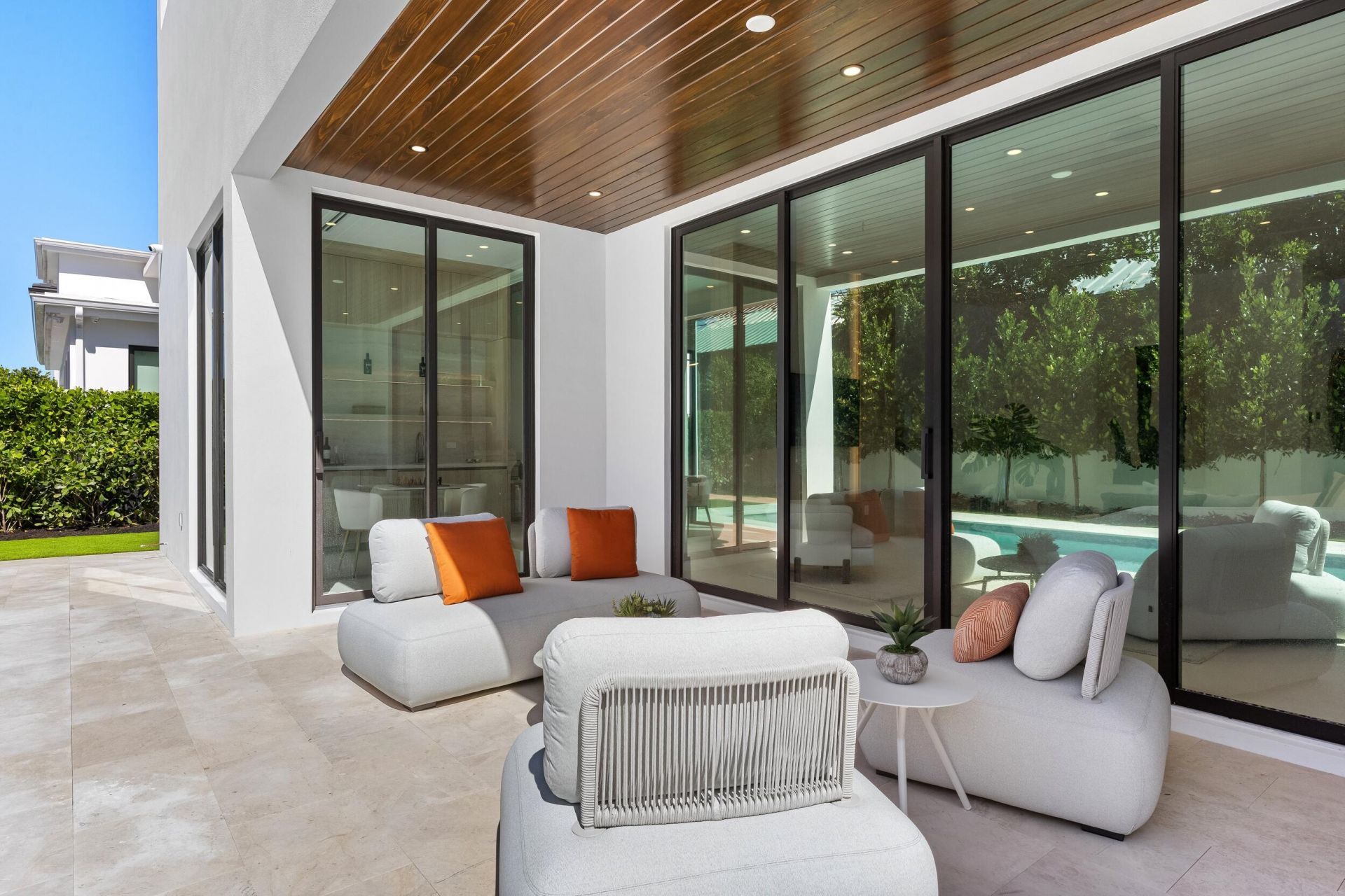 1051 NE 2nd Terrace, Boca Raton, FL 33432 Photo