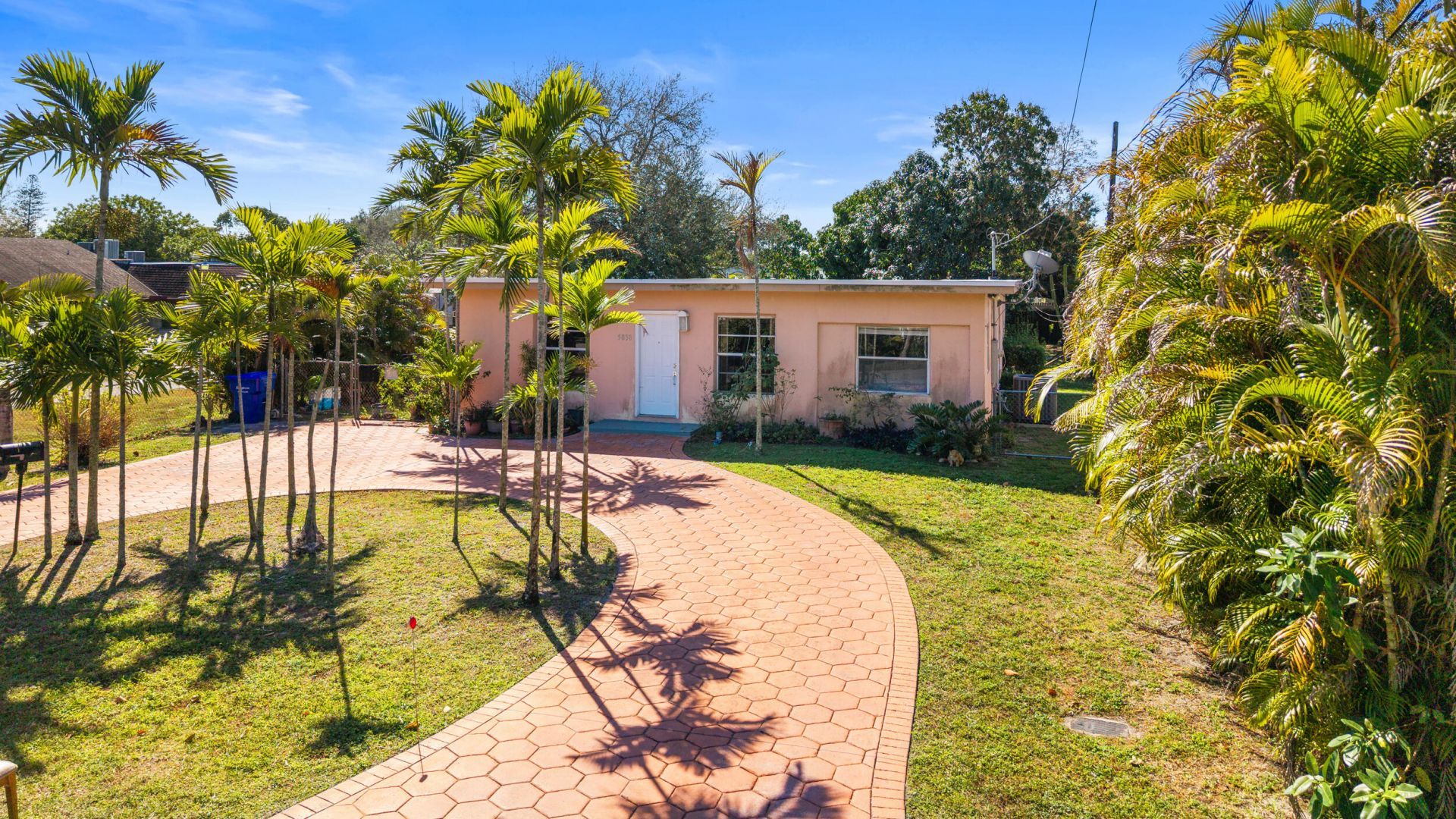 5838 Harding Street, Hollywood, FL 33021 Photo