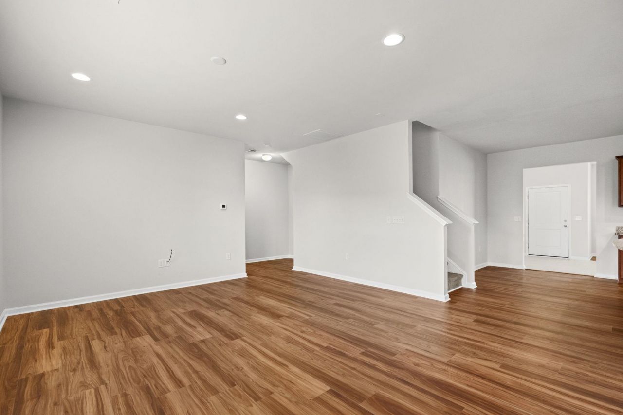 4096 Alvina Way  Photo 12