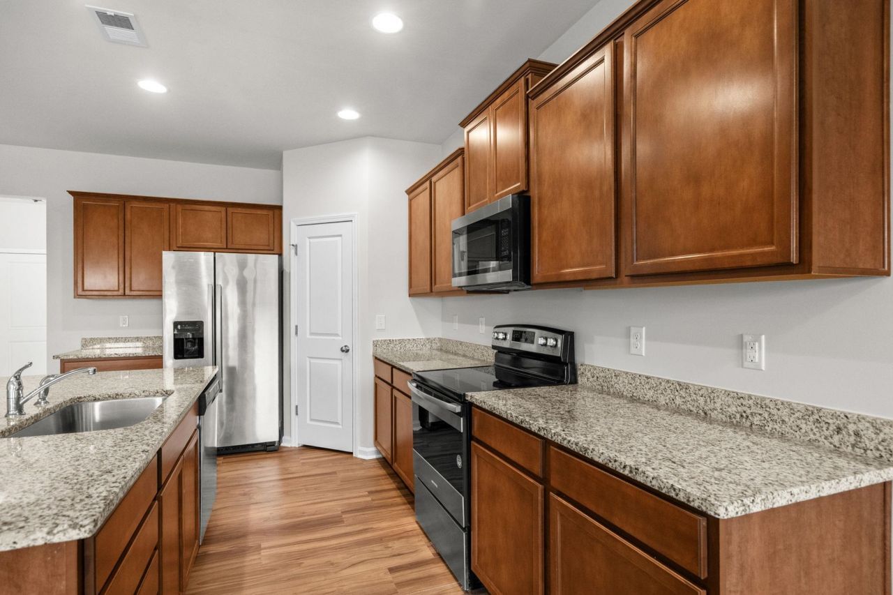 4096 Alvina Way  Photo 18