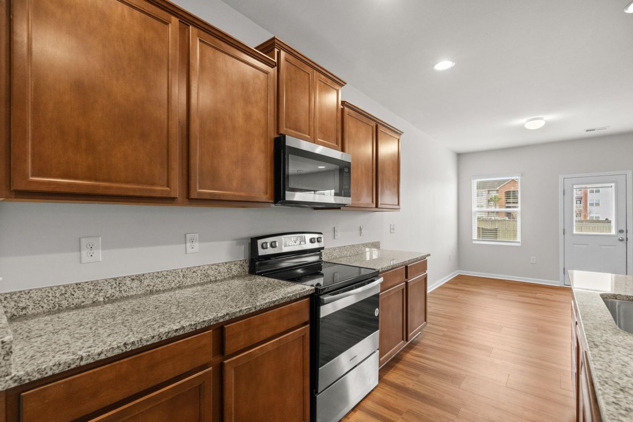 4096 Alvina Way  Photo 19