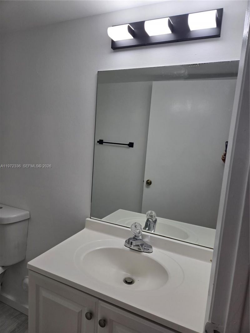 1122 NW 125, Unit 103, Miami, FL 33182 Photo