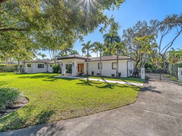 1424 Algardi Ave, Coral Gables, FL 33146