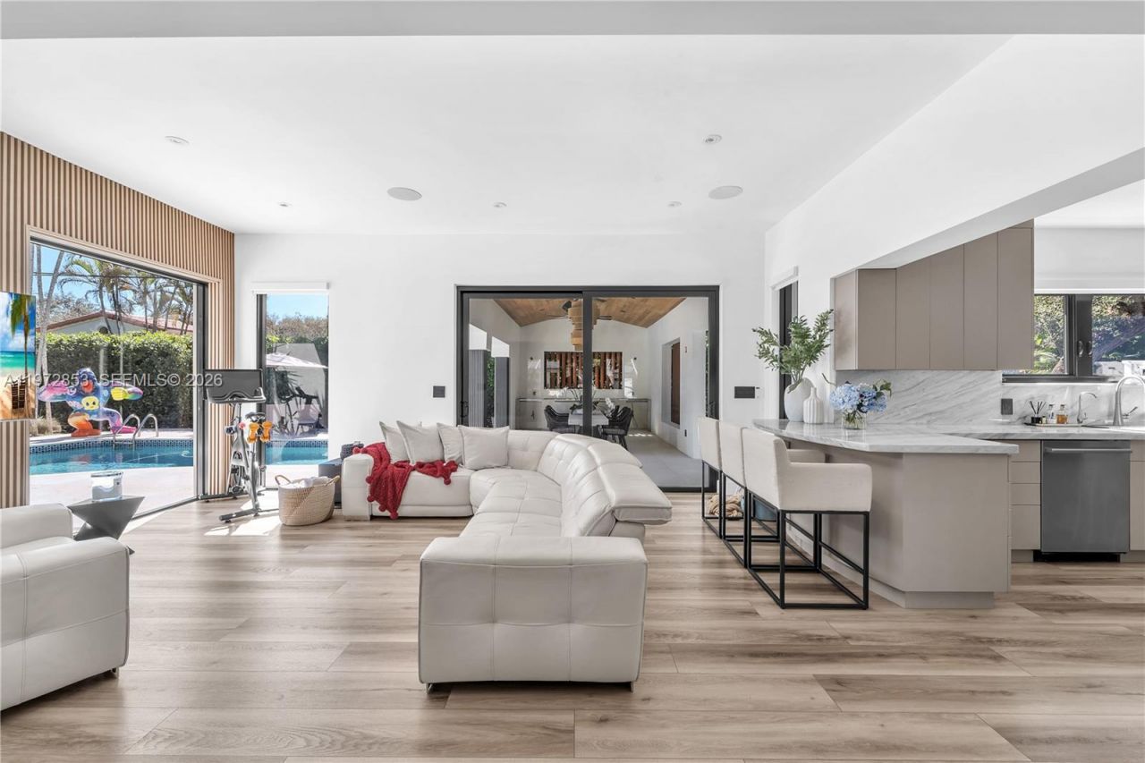 1424 Algardi Ave, Coral Gables, FL 33146 Photo