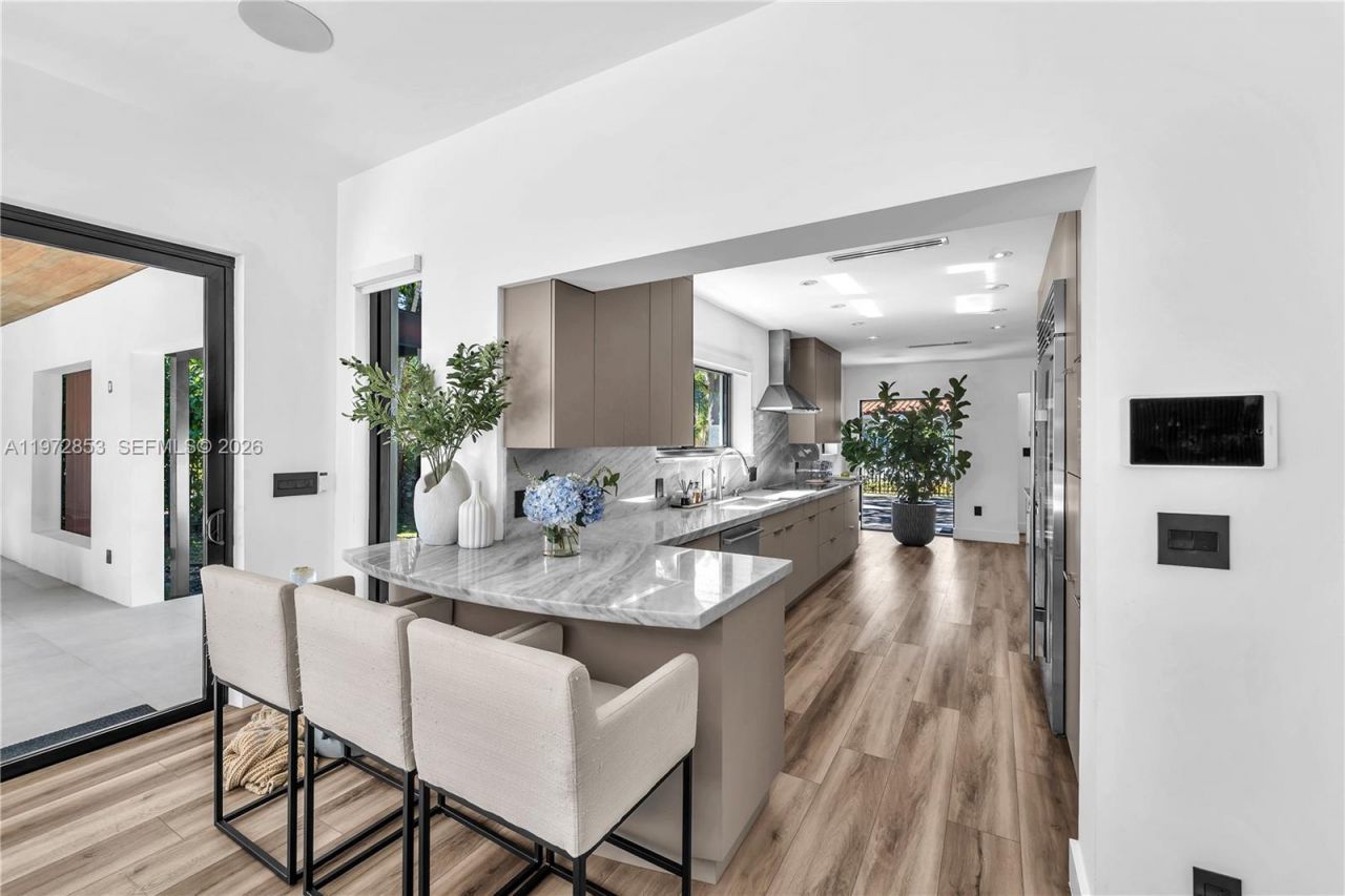 1424 Algardi Ave, Coral Gables, FL 33146 Photo