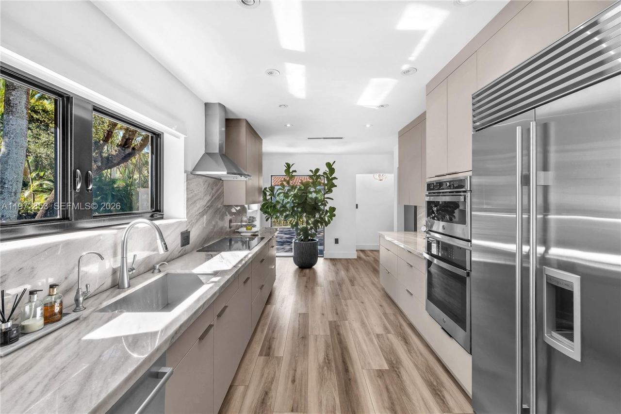 1424 Algardi Ave, Coral Gables, FL 33146 Photo