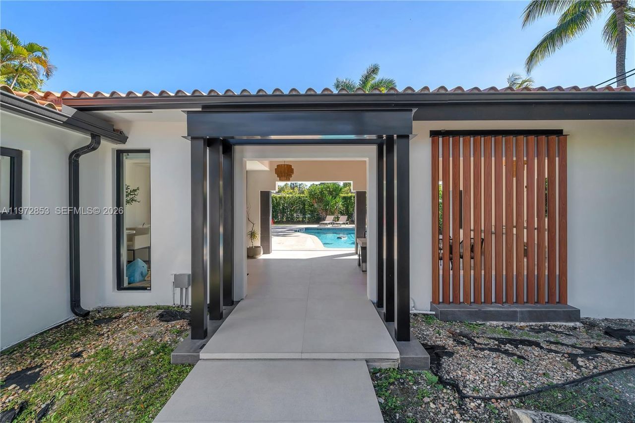 1424 Algardi Ave, Coral Gables, FL 33146 Photo