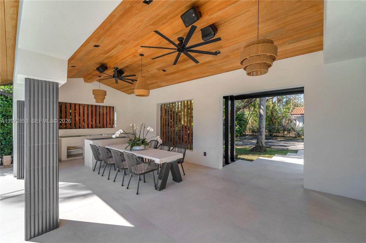 1424 Algardi Ave, Coral Gables, FL 33146 Photo