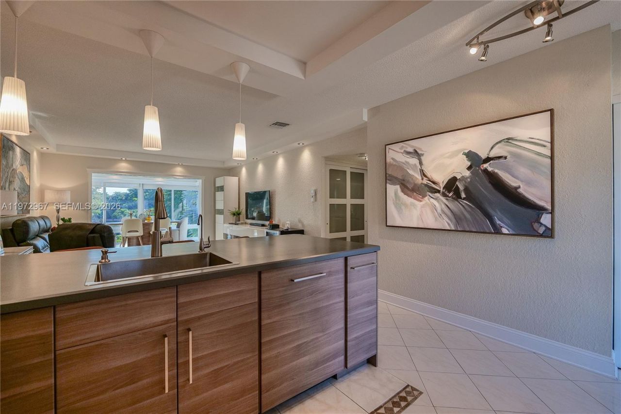 5171 W Oakland Park Blvd , Unit 309, Lauderdale Lakes, FL 33313 Photo