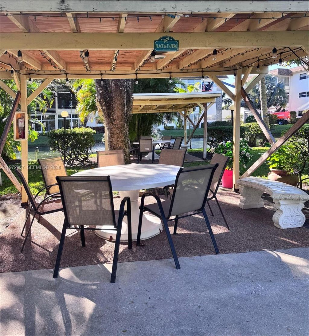 5171 W Oakland Park Blvd , Unit 309, Lauderdale Lakes, FL 33313 Photo