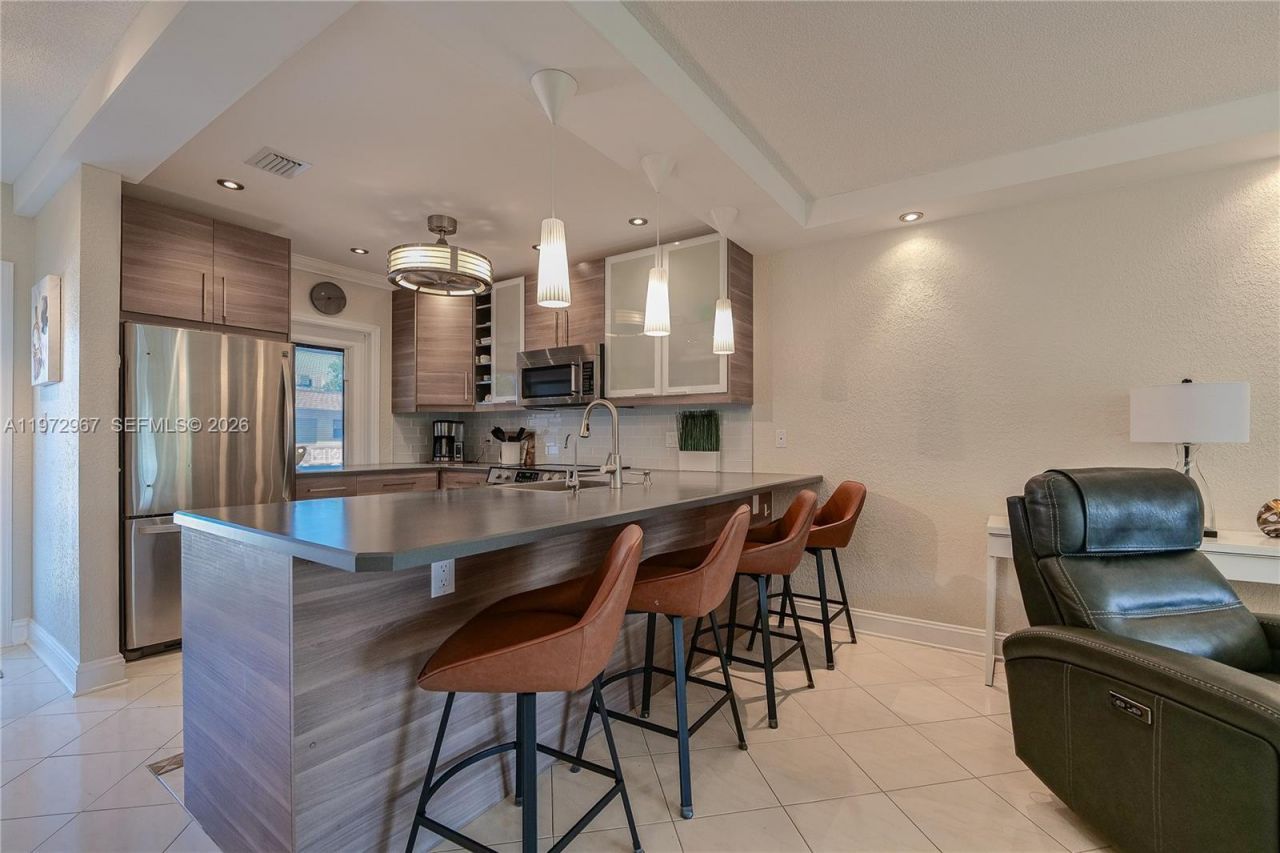 5171 W Oakland Park Blvd , Unit 309, Lauderdale Lakes, FL 33313 Photo