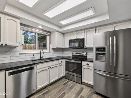 8211 Dixon Lane, Reno, NV 89511 Photo