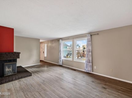 8211 Dixon Lane, Reno, NV 89511 Photo