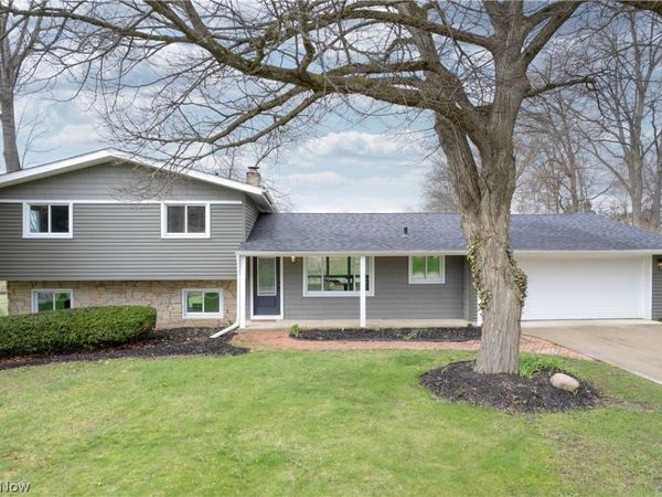 3312 Bancroft Road, Fairlawn, OH 44333