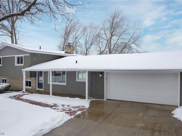 3312 Bancroft Road, Fairlawn, OH 44333