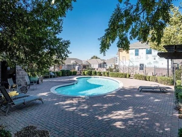 5107 Chesterfield Place, Arlington, TX 76017