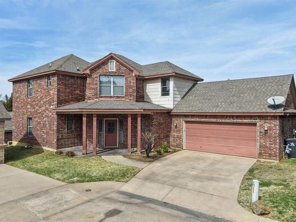 5107 Chesterfield Place, Arlington, TX 76017