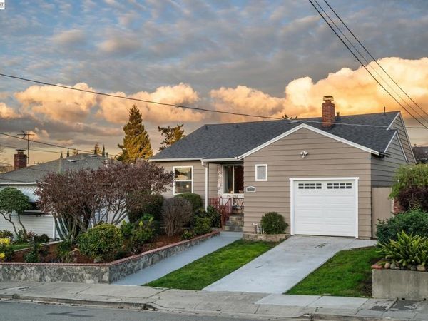 21330 21330 TYEE STREET, Castro Valley, CA 94546