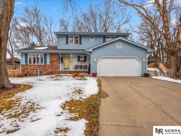 15017 Karen Circle, Omaha, NE 68137