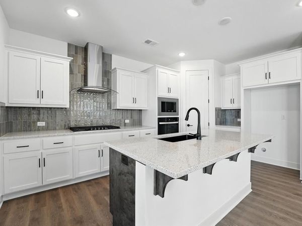 1390 N 162nd Terrace, Basehor, KS 66007