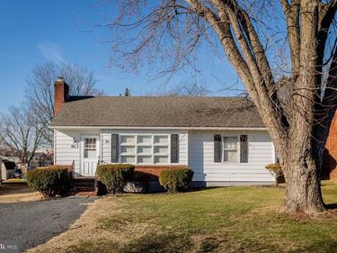 913 SPOTSWOOD DRIVE, HARRISONBURG, VA 22802