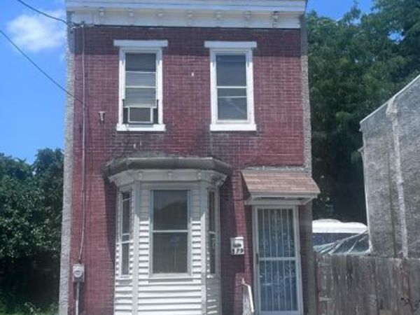 579 PINE STREET, CAMDEN, NJ 08103