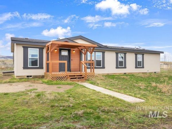 9446 Wright Rd, Melba, ID 83641