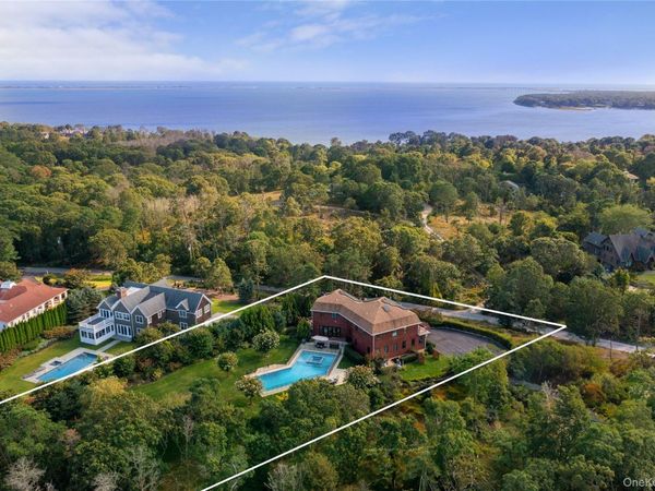 89 Old Canoe Place Road , Hampton Bays, NY 11946