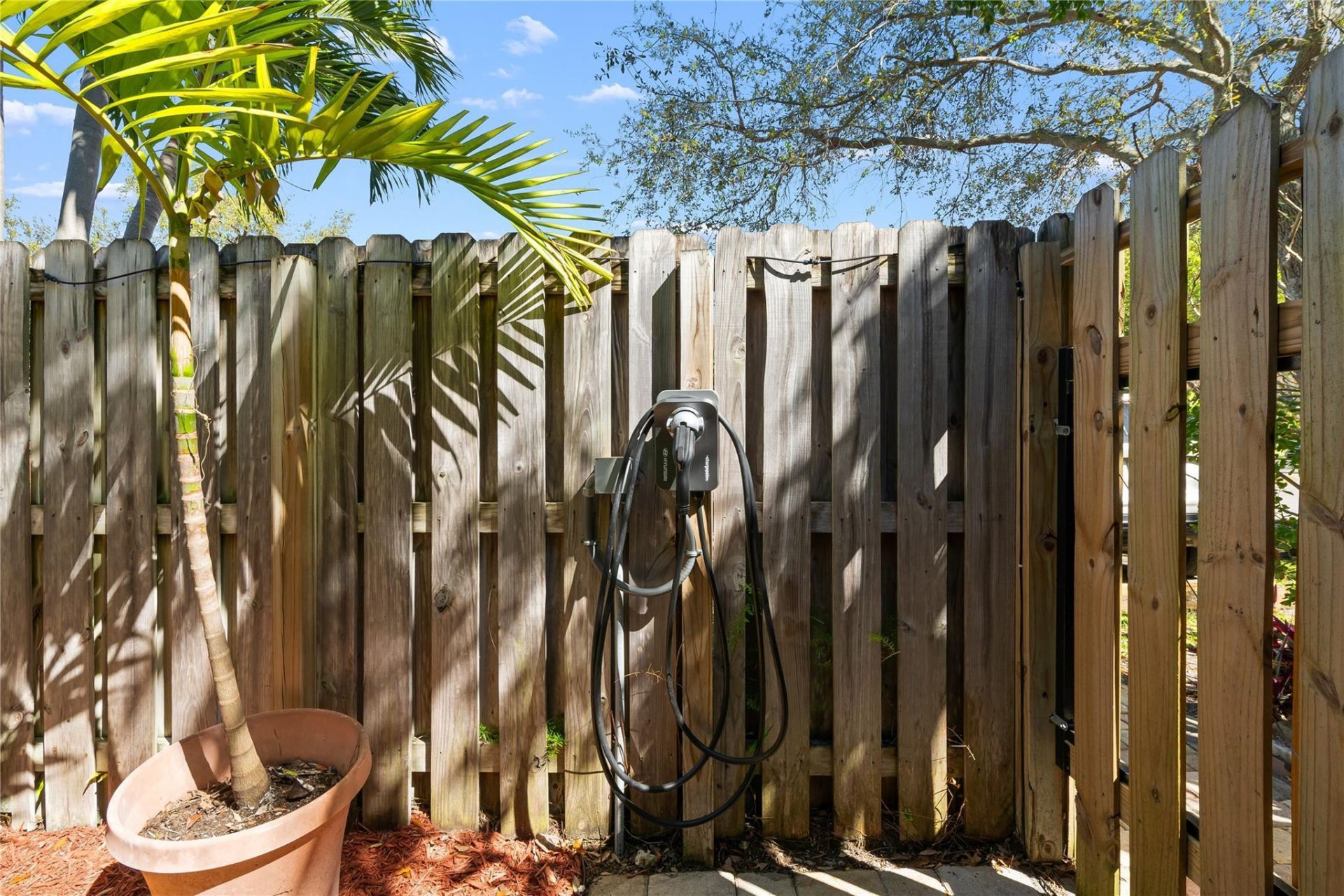 340 City View Drive, Fort Lauderdale, FL 33311 Photo