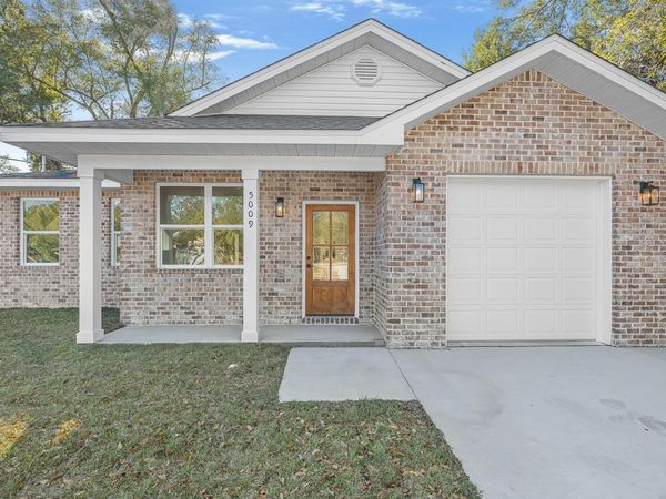 5009 Saufley Field Road, Pensacola, FL 32506