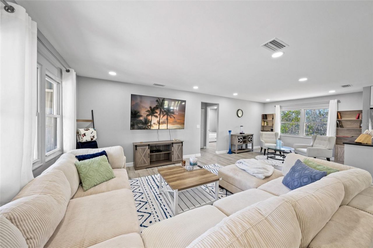 691 Gulf Bay Road , Longboat Key, FL 34228 Photo