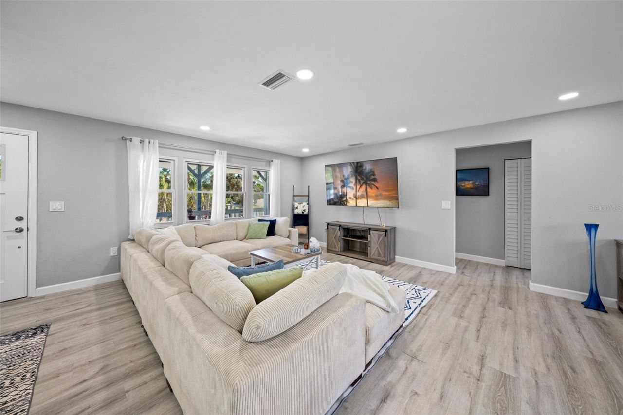 691 Gulf Bay Road , Longboat Key, FL 34228 Photo