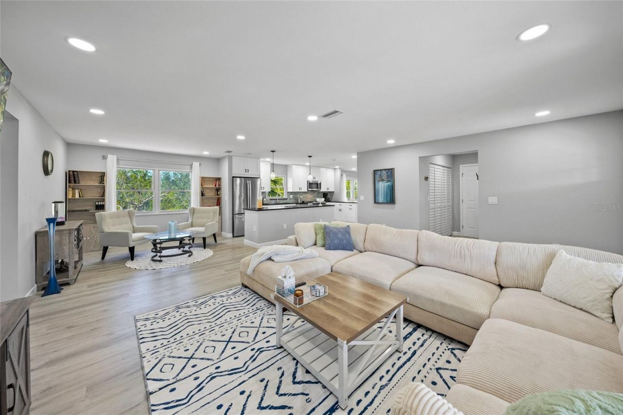 691 Gulf Bay Road , Longboat Key, FL 34228 Photo