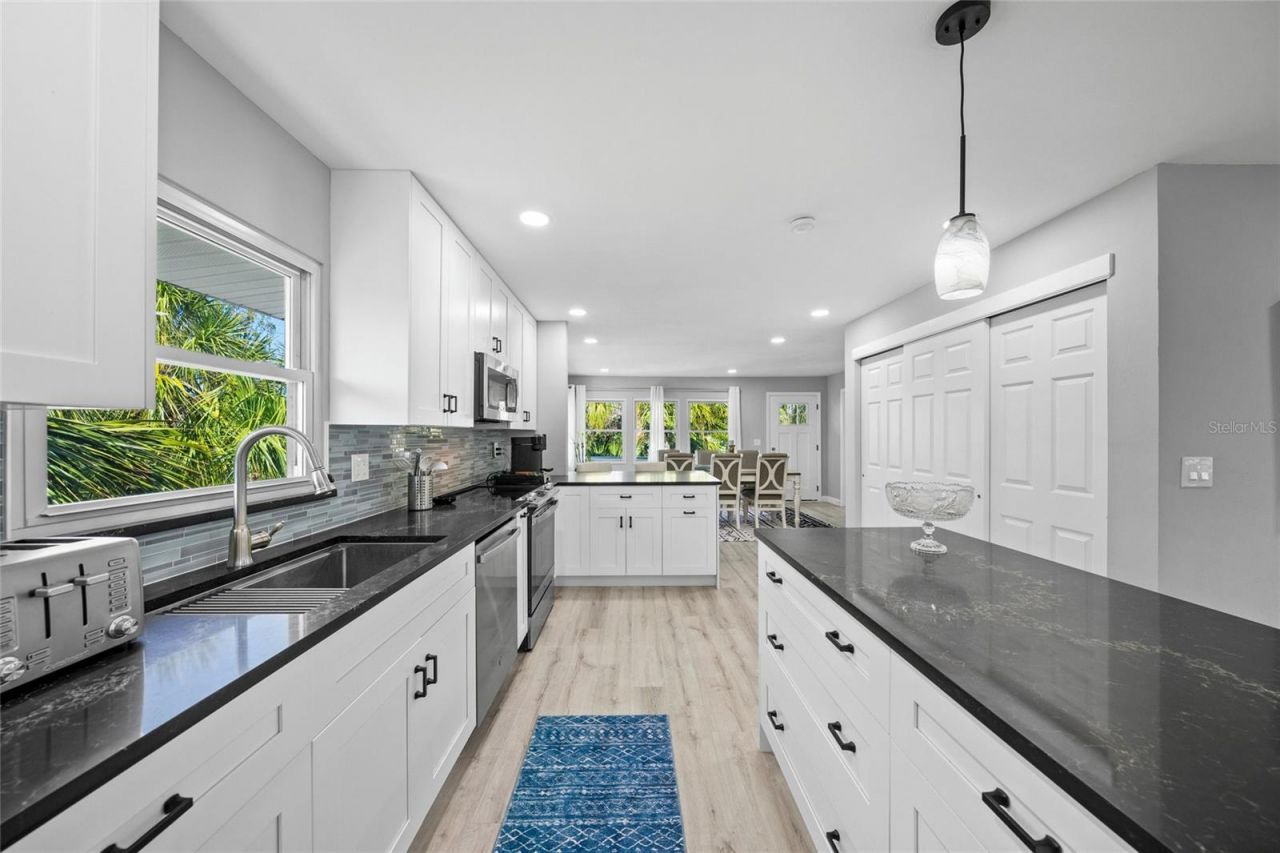 691 Gulf Bay Road , Longboat Key, FL 34228 Photo