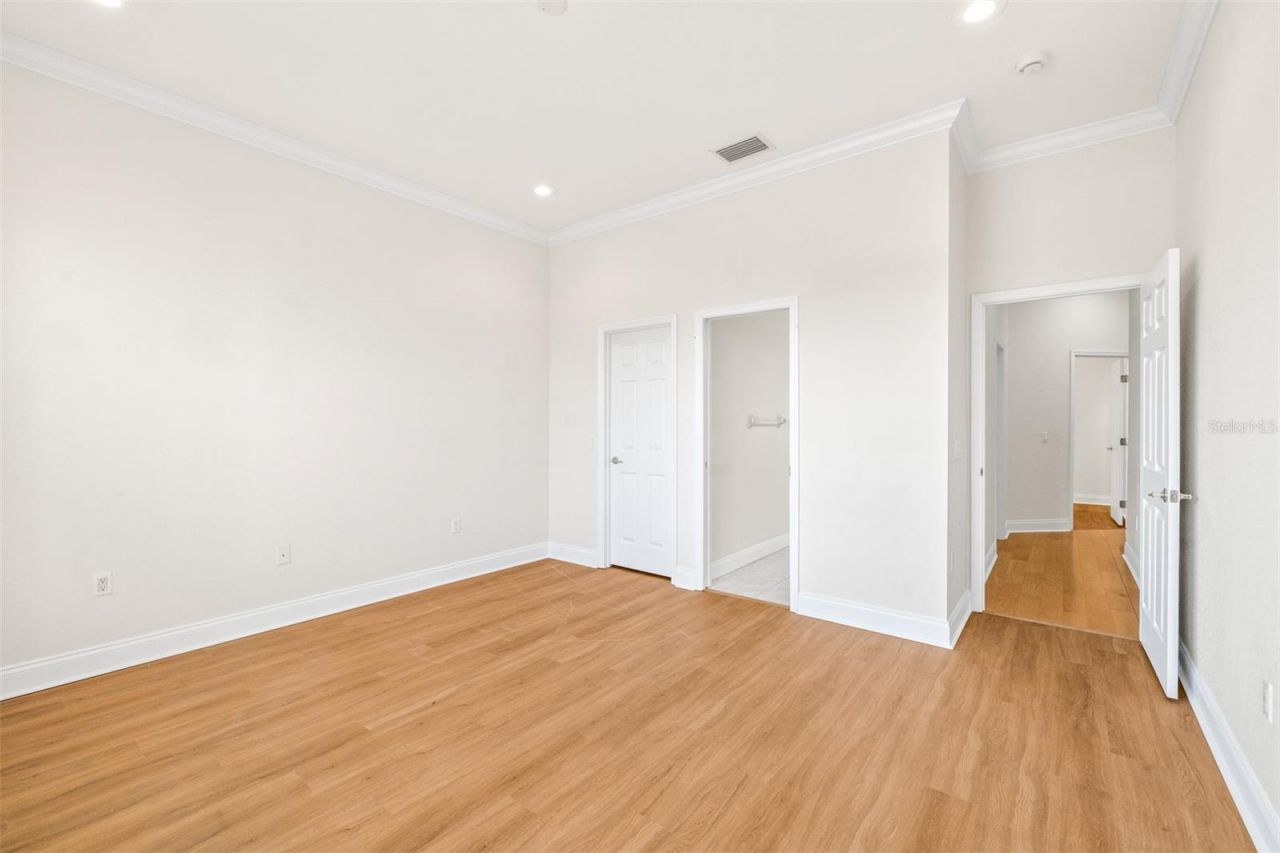 6779 Huntington Hills Boulevard, Lakeland, FL 33810 Photo